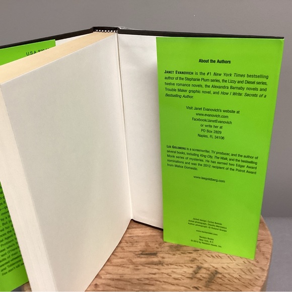 “2/$10” - The Heist - Janet Evanovich & Lee Goldberg - Hardback Edition - Novel - Picture 5 of 11